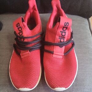 Adidas sneakers size 6 youth boys/teen